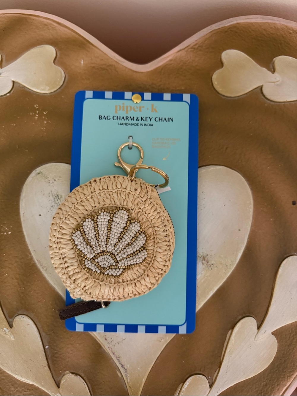 Piper Round Straw Shell Coin Purse Keychain - Beige & Gold
